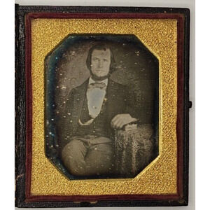 1/6th Plate Daguerreotype Of A Man In A Complete Union Case